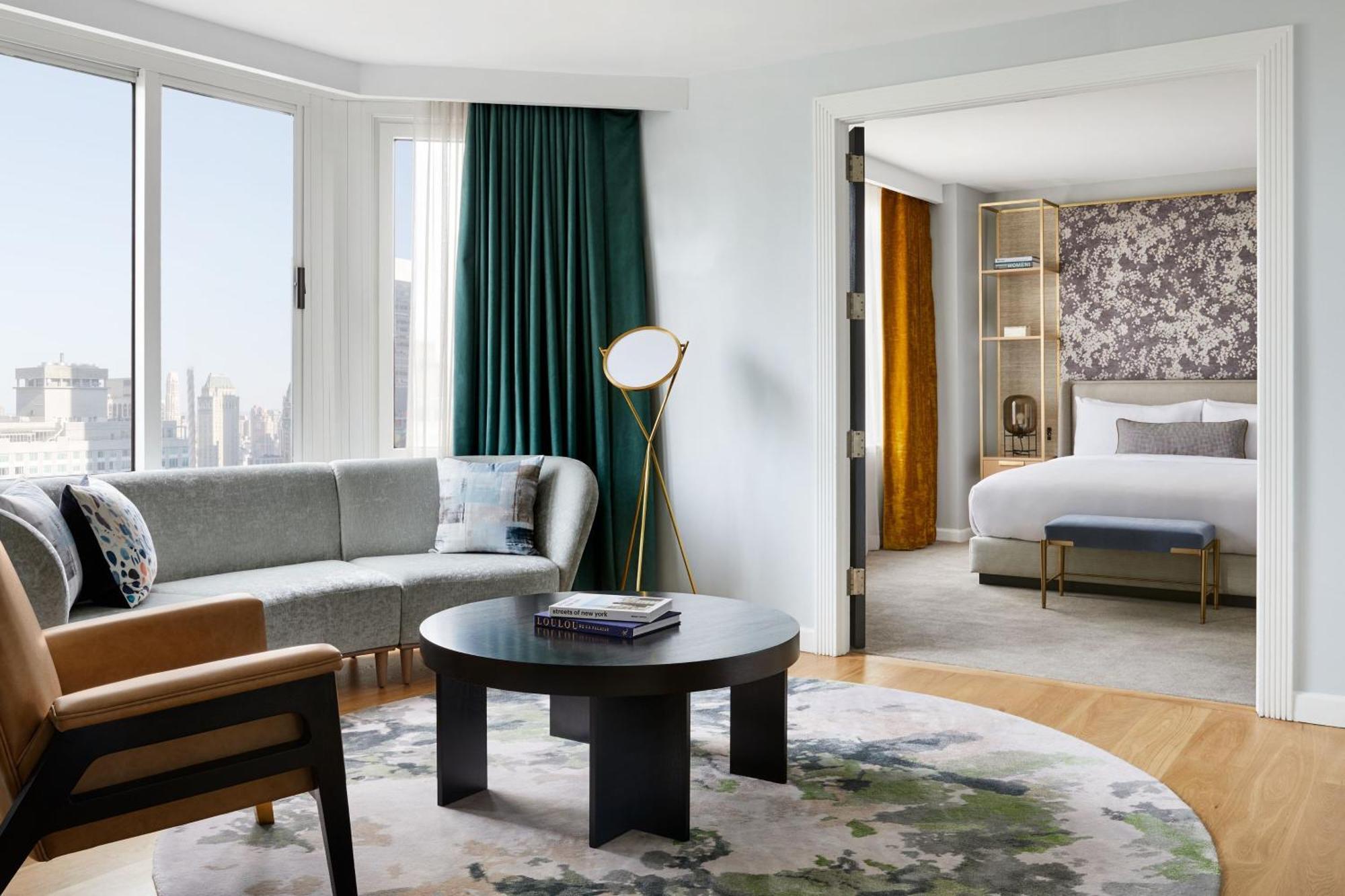 One-Bedroom King Suite Skyline View