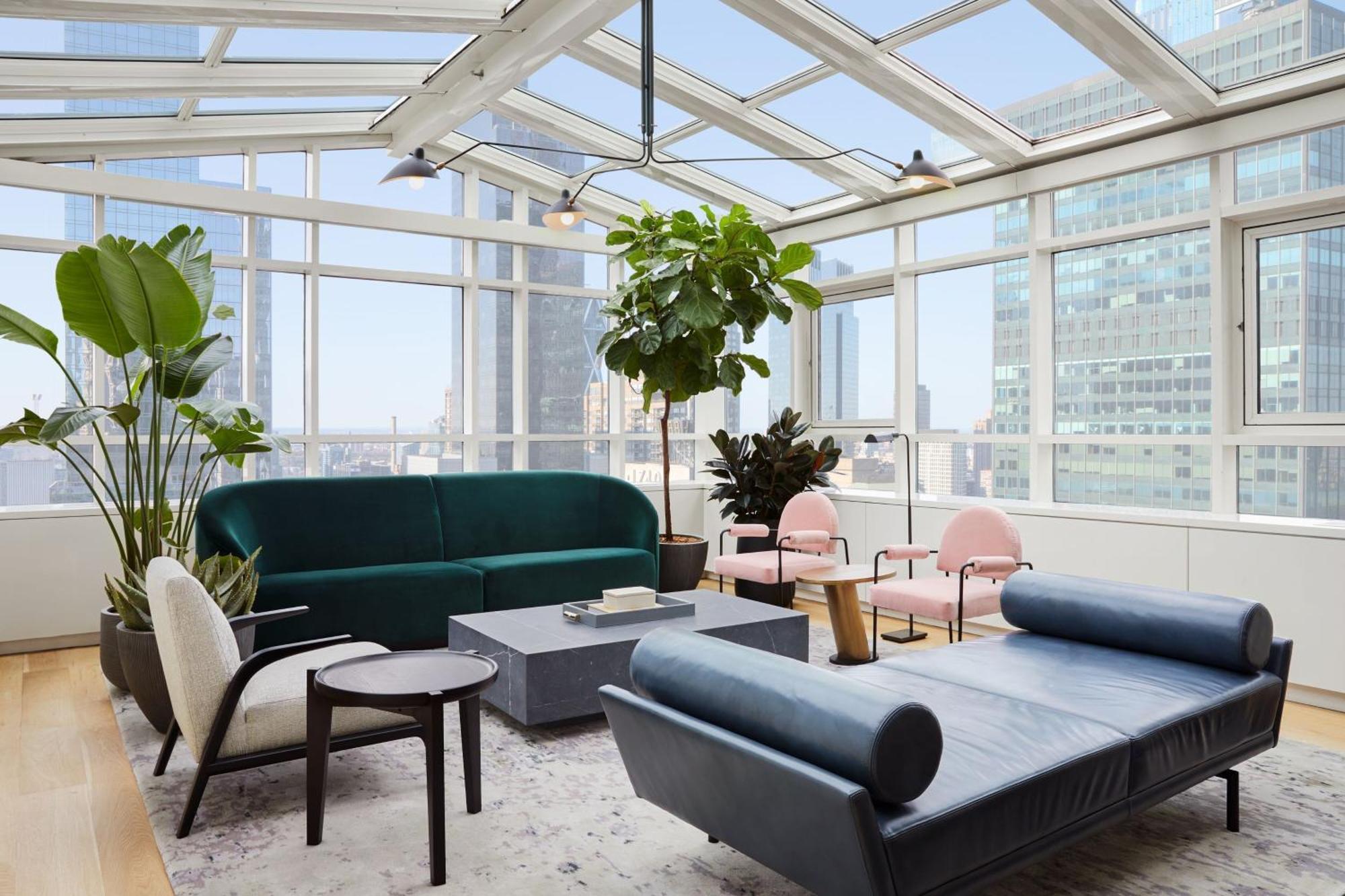 One-Bedroom King Suite Skyline View
