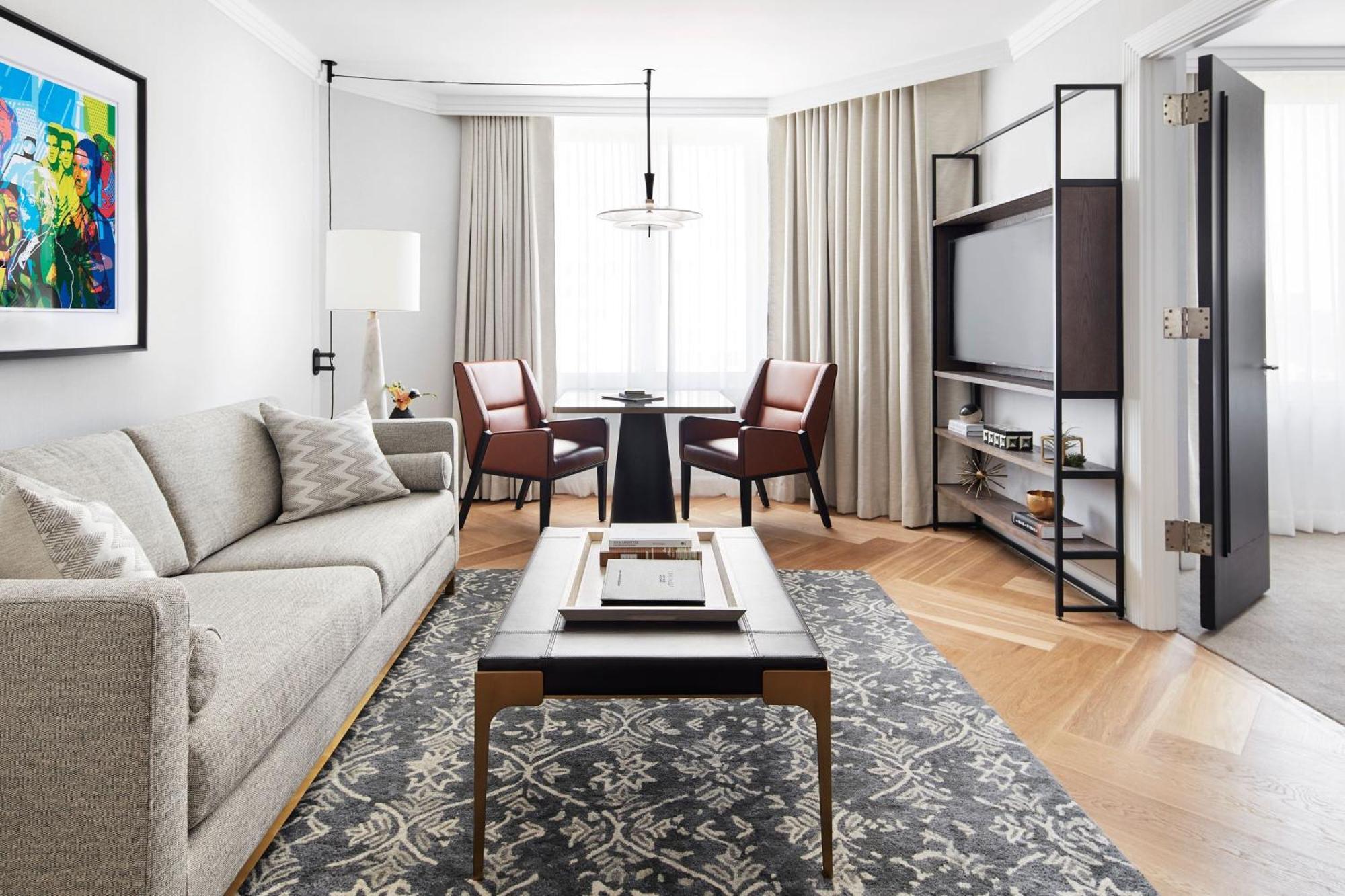 One-Bedroom Suite Two Queen Beds City View