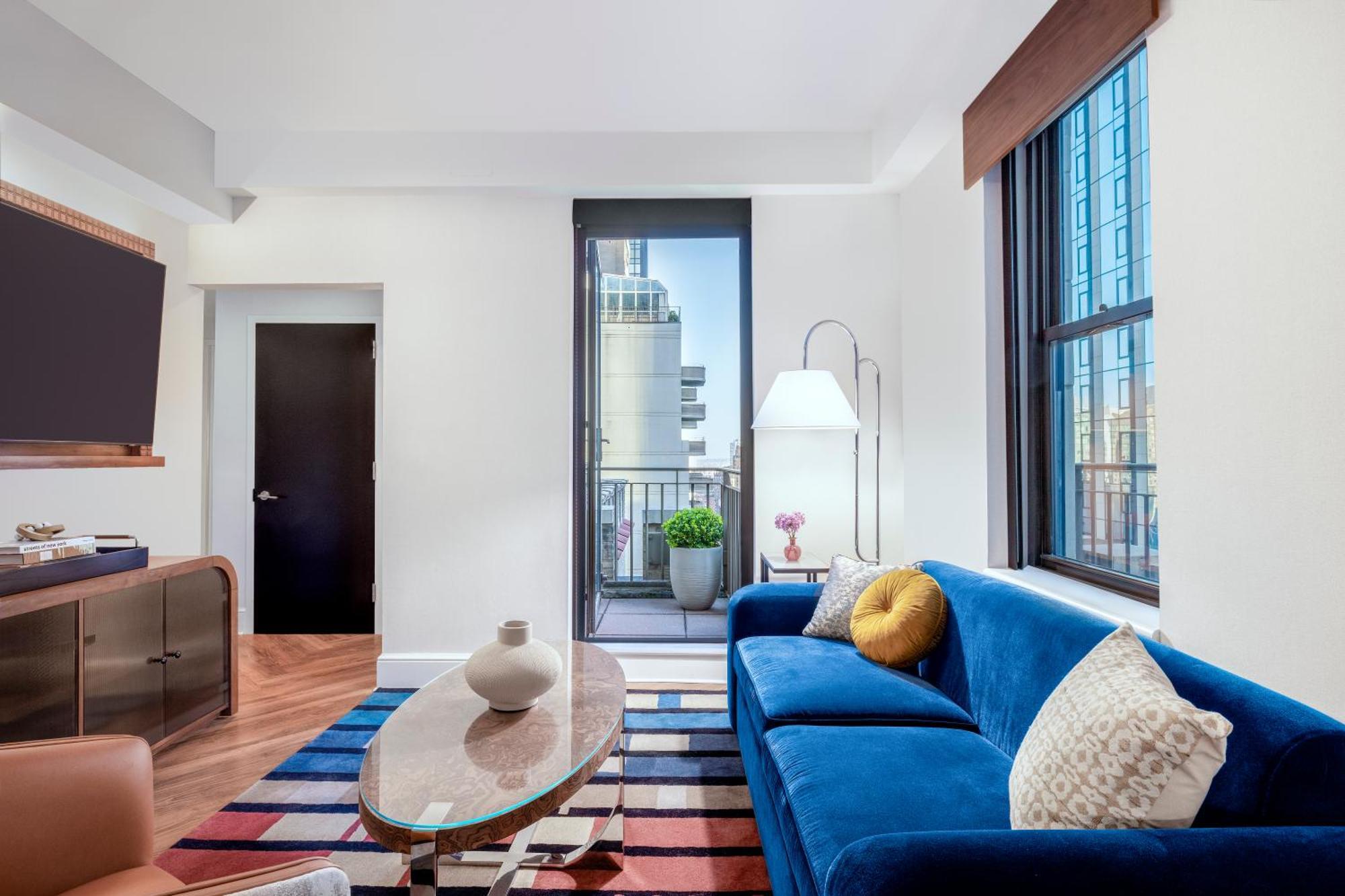 Deluxe One-Bedroom Suite