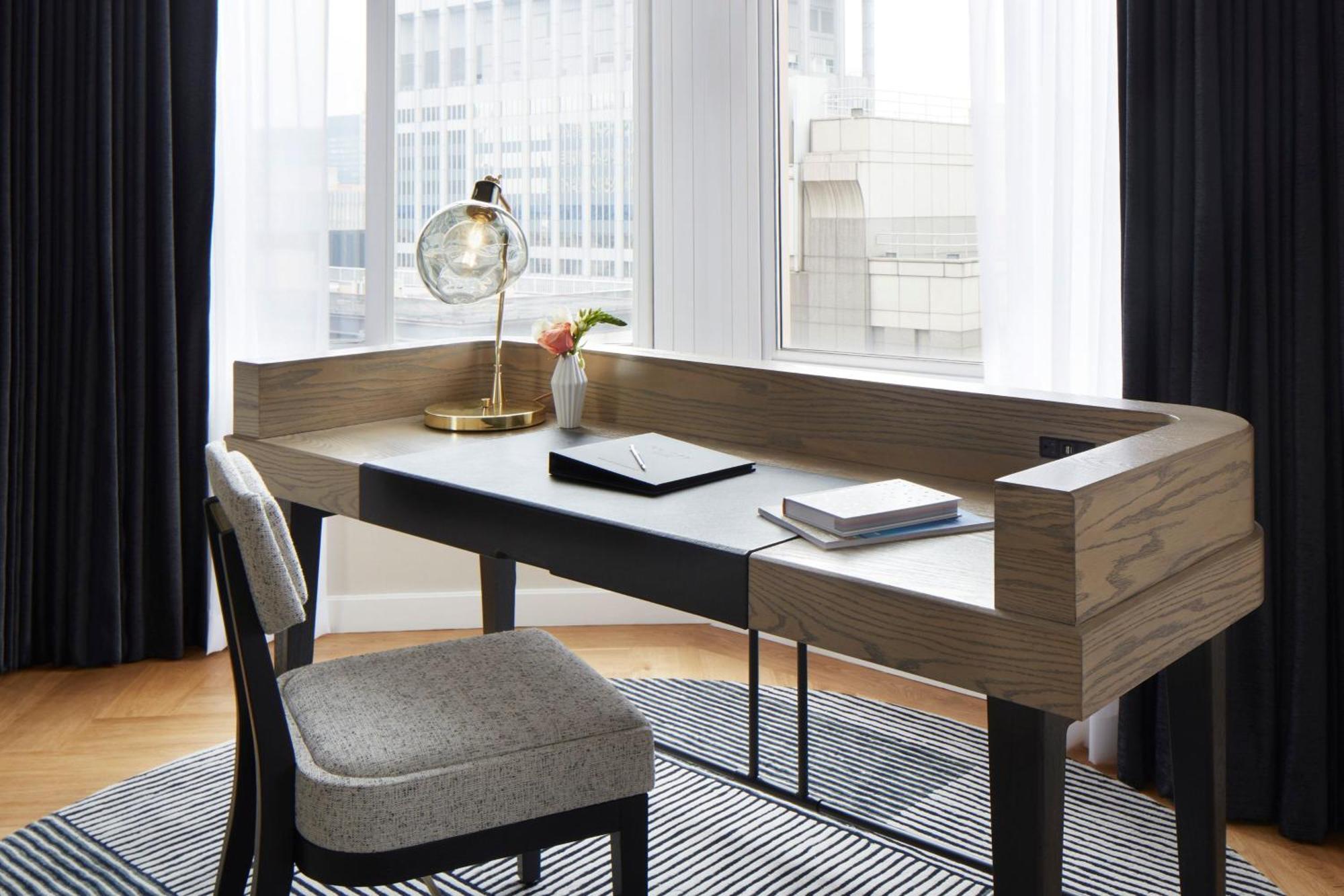 One-Bedroom King Suite High Floor