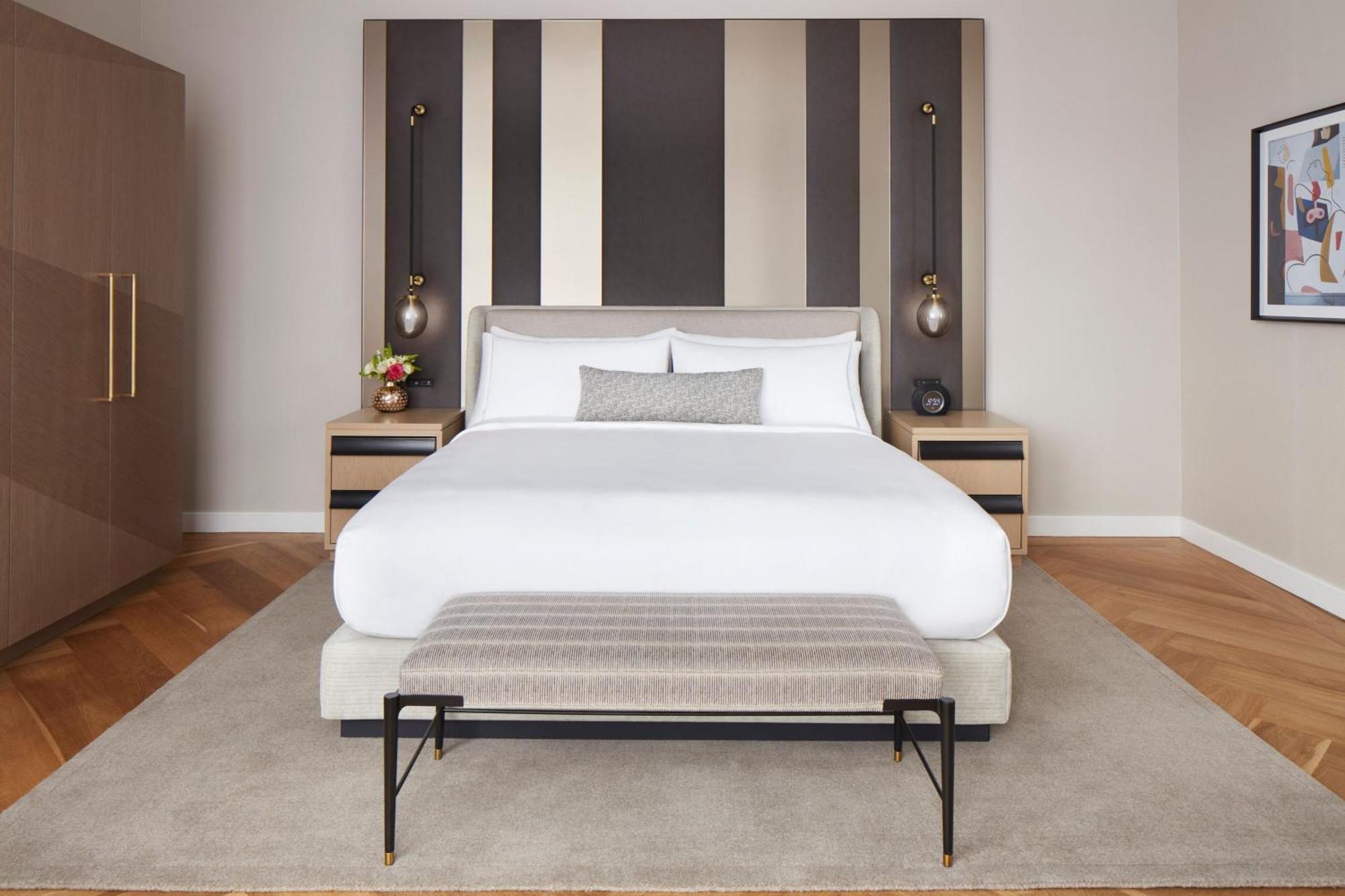 One-Bedroom King Suite High Floor