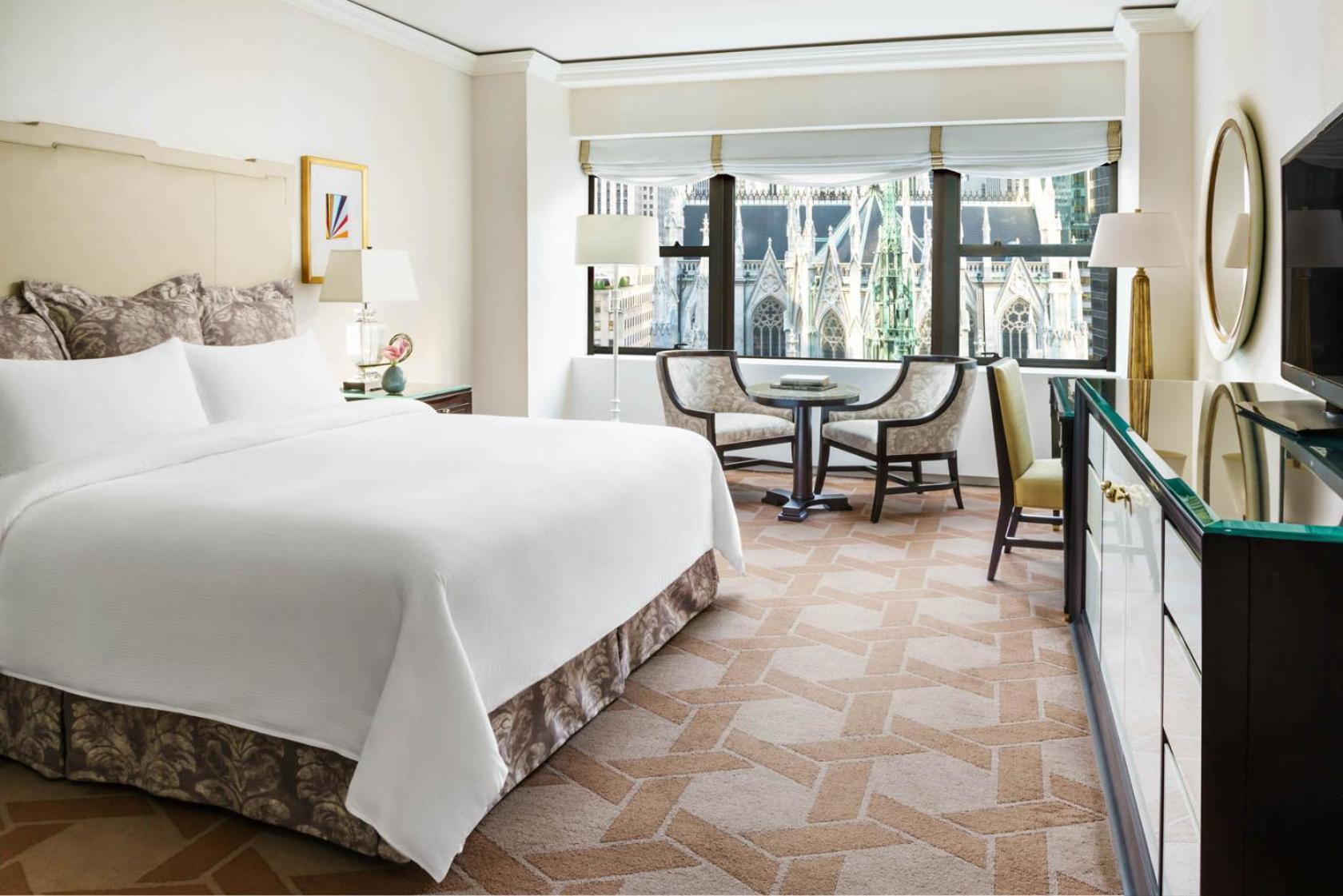 CATHEDRAL VIEW ROOM WITH KING BED
