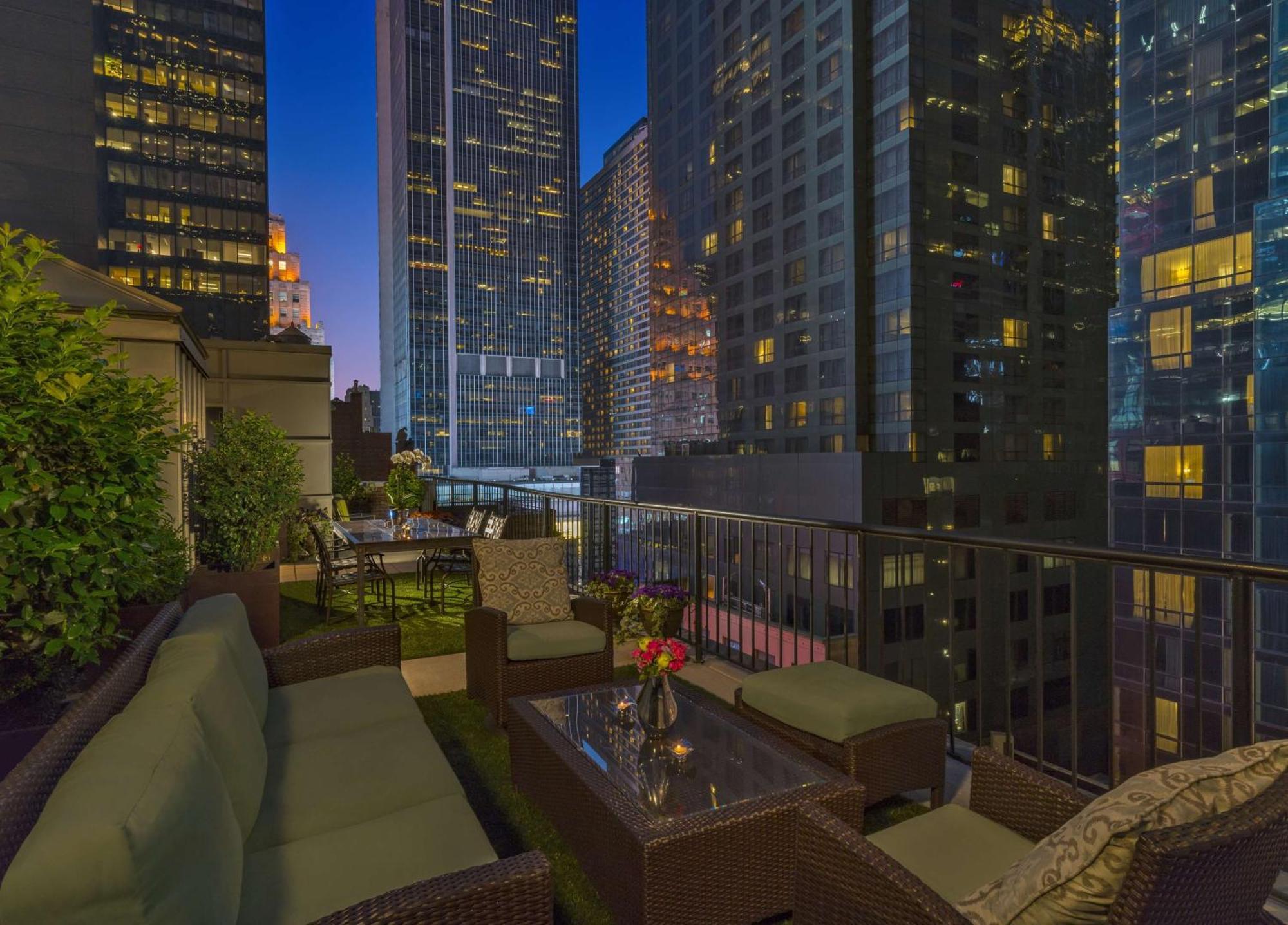 One-Bedroom Producer Penthouse Suite